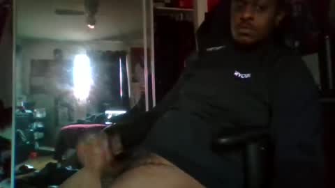 Snapshot of mrthicknlong6 chatting on 01/03/25, 05:31 mrthicknlong6 online show from 01/03/25, 05:31