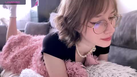 ms_christiana online show from 03/10/26, 11:37