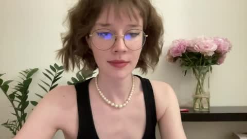 Snapshot of ms_christiana chatting on 05/31/26, 09:05 ms_christiana online show from 05/31/26, 09:05