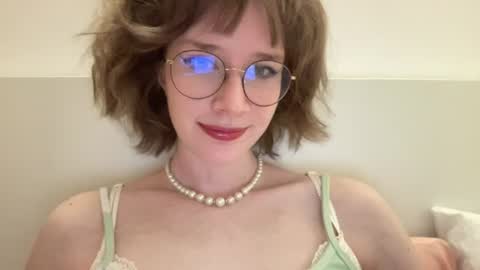 Snapshot of ms_christiana chatting on 06/08/26, 06:41 ms_christiana online show from 06/08/26, 06:41