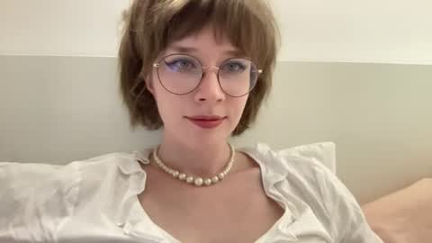 Snapshot of ms_christiana chatting on 06/22/26, 08:28 ms_christiana online show from 06/22/26, 08:28
