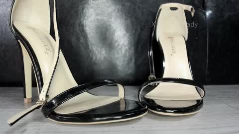 Goddess. Miss. Lady.  Queen. Madam Milady online show from 12/19/25, 04:58