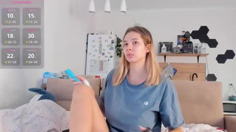 Ms ForYOU online show from 09/18/25, 03:41