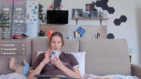 Ms ForYOU online show from 10/27/25, 04:49