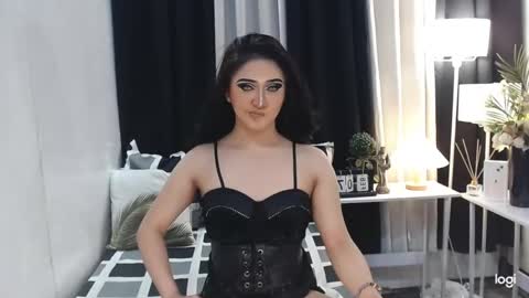 Snapshot of ms_grey4u chatting on 02/07/25, 04:24 Ash online show from 02/07/25, 04:24