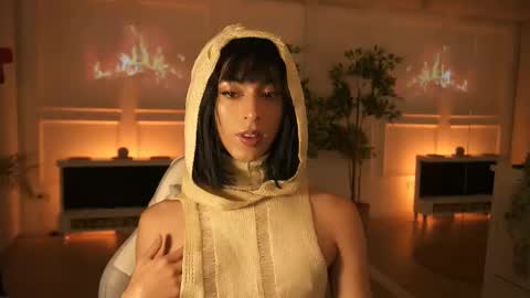 Snapshot of ms_lawless chatting on 03/04/25, 12:50 Samantha online show from 03/04/25, 12:50