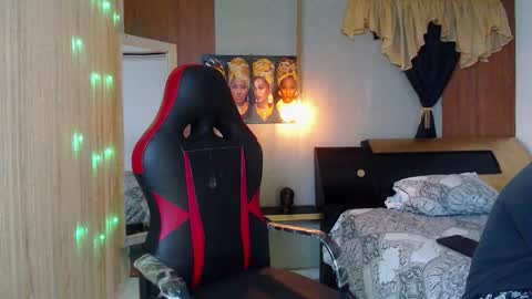 Snapshot of ms_leydi chatting on 10/17/25, 02:59 ms_leydi online show from 10/17/25, 02:59