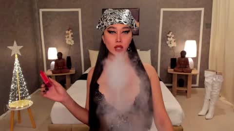 Snapshot of ms_lhaydeebunny chatting on 12/08/24, 01:58 Evon online show from 12/08/24, 01:58