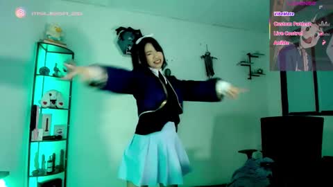 Snapshot of ms_lissa chatting on 10/30/25, 12:01 MISS LISSA online show from 10/30/25, 12:01