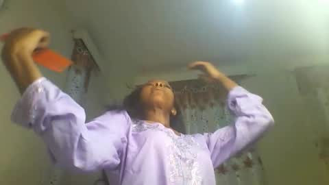 Snapshot of ms_luxe chatting on 02/05/26, 08:02 ms_luxe online show from 02/05/26, 08:02