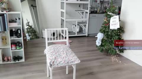 R o r i  SnapChat heyroriv2 wednesday - sunday Noon oclock mountain - 5pm mountain online show from 10/10/25, 06:40