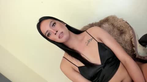 Snapshot of ms_selenaxx chatting on 01/12/25, 09:51 selena online show from 01/12/25, 09:51