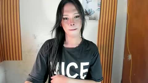 Snapshot of ms_selenaxx chatting on 10/23/25, 02:11 selena online show from 10/23/25, 02:11