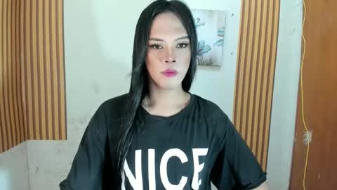 Snapshot of ms_selenaxx chatting on 11/09/25, 12:03 selena online show from 11/09/25, 12:03