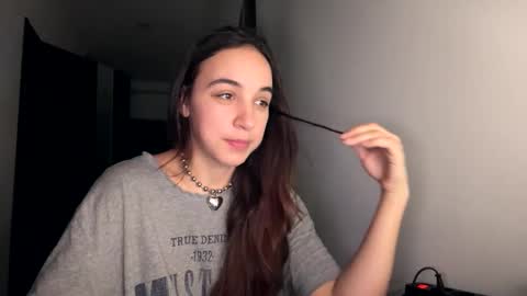 ms_sophiee online show from 03/10/26, 08:36