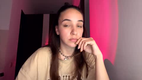 ms_sophiee online show from 04/26/26, 06:27