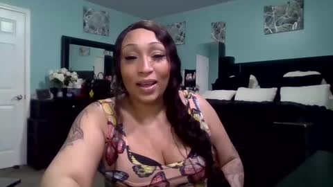 Queen Baddie online show from 02/07/25, 05:31