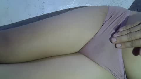 Snapshot of mscumshotter chatting on 01/19/25, 08:39 mscumshotter online show from 01/19/25, 08:39