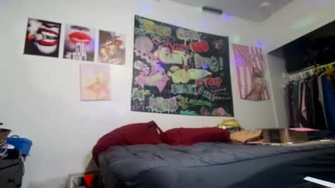 Snapshot of mscuntyluxxe chatting on 09/10/25, 09:20 Cunty Luxxe online show from 09/10/25, 09:20