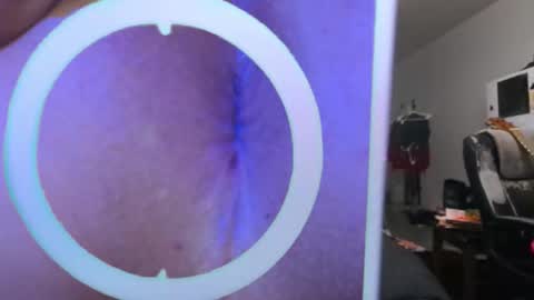 Snapshot of mscuntyluxxe chatting on 10/12/25, 12:37 Cunty Luxxe online show from 10/12/25, 12:37