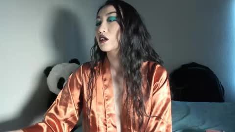 MsHebisBox online show from 02/25/25, 04:00