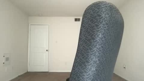 Chocolate  Candy   Stick online show from 03/19/26, 06:01