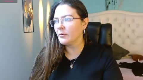 Jossie online show from 04/19/26, 03:28