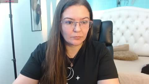 Jossie online show from 06/04/26, 03:23