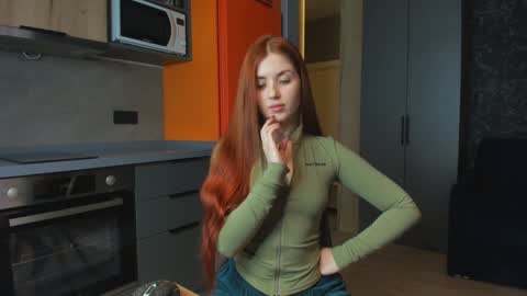 Snapshot of msmexika chatting on 01/21/25, 02:05 Lucy online show from 01/21/25, 02:05