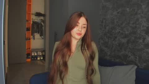 Snapshot of msmexika chatting on 11/24/25, 12:05 Lucy online show from 11/24/25, 12:05