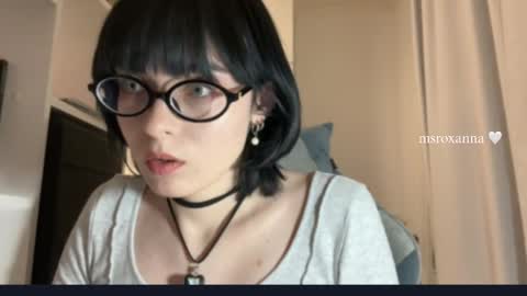 Snapshot of msroxanna chatting on 03/19/26, 09:30 msroxanna online show from 03/19/26, 09:30