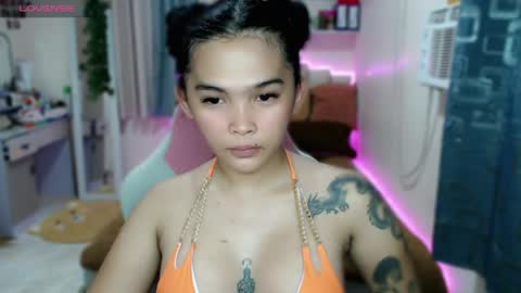 tefany online show from 04/18/26, 02:10