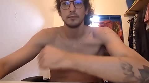 Snapshot of mttz13 chatting on 02/04/25, 12:44 Matt Boy online show from 02/04/25, 12:44