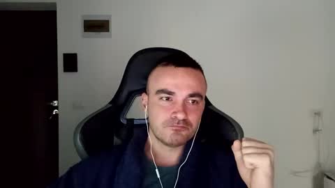 Victor online show from 01/17/25, 07:41