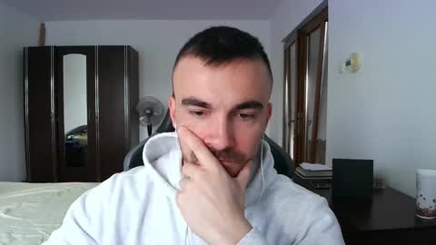 Victor online show from 09/29/25, 06:29