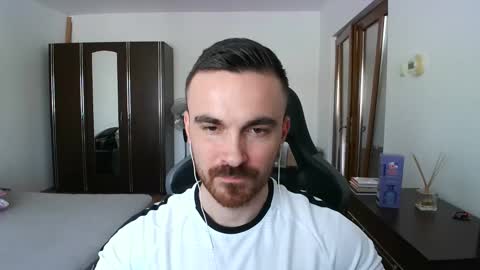 Victor online show from 03/25/26, 12:00