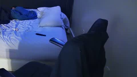 Muffdiver online show from 02/08/25, 08:20