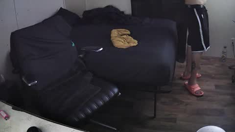 Muffdiver online show from 05/21/26, 01:45