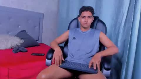 Snapshot of muichiro_tokito1 chatting on 12/24/24, 04:22 muichiro tokito1 online show from 12/24/24, 04:22