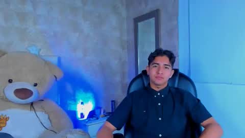 Snapshot of muichiro_tokito1 chatting on 01/04/25, 05:05 muichiro tokito1 online show from 01/04/25, 05:05