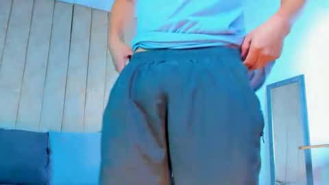 Snapshot of muichiro_tokito1 chatting on 01/28/25, 04:08 muichiro tokito1 online show from 01/28/25, 04:08