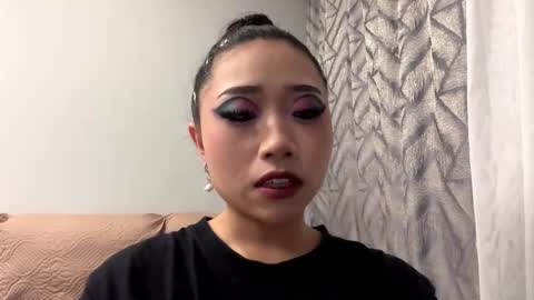 Mia online show from 03/21/26, 11:04