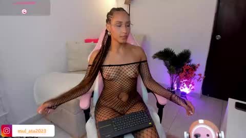 HEY GUYS IF YOU LIKE SEXY SHOW YOU ARE IN THE CORRECT PLACE CU WENESDAY PVT OPEN   TRANSMISSION TIME 5 PM - 10 PM COLOMBIA online show from 09/17/25, 12:23