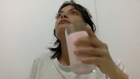 Snapshot of munchi_ chatting on 01/14/25, 11:58   online show from 01/14/25, 11:58