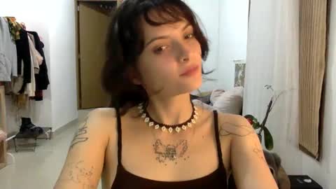 Snapshot of munchi_ chatting on 02/20/25, 01:46   online show from 02/20/25, 01:46