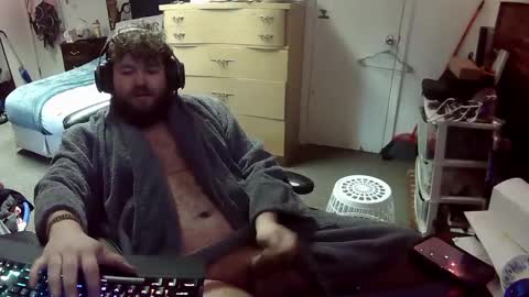 munchieee online show from 12/16/24, 08:37