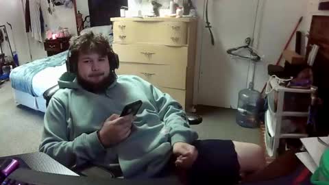 munchieee online show from 12/18/24, 08:47