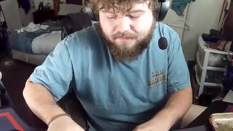 munchieee online show from 01/25/25, 03:30