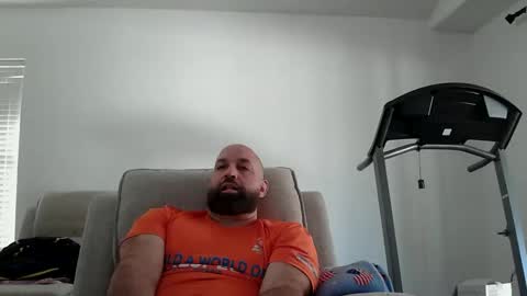 Snapshot of munchies420 chatting on 02/14/26, 02:58 Bearded online show from 02/14/26, 02:58