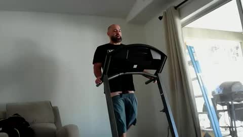 Snapshot of munchies420 chatting on 02/23/26, 03:20 Bearded online show from 02/23/26, 03:20